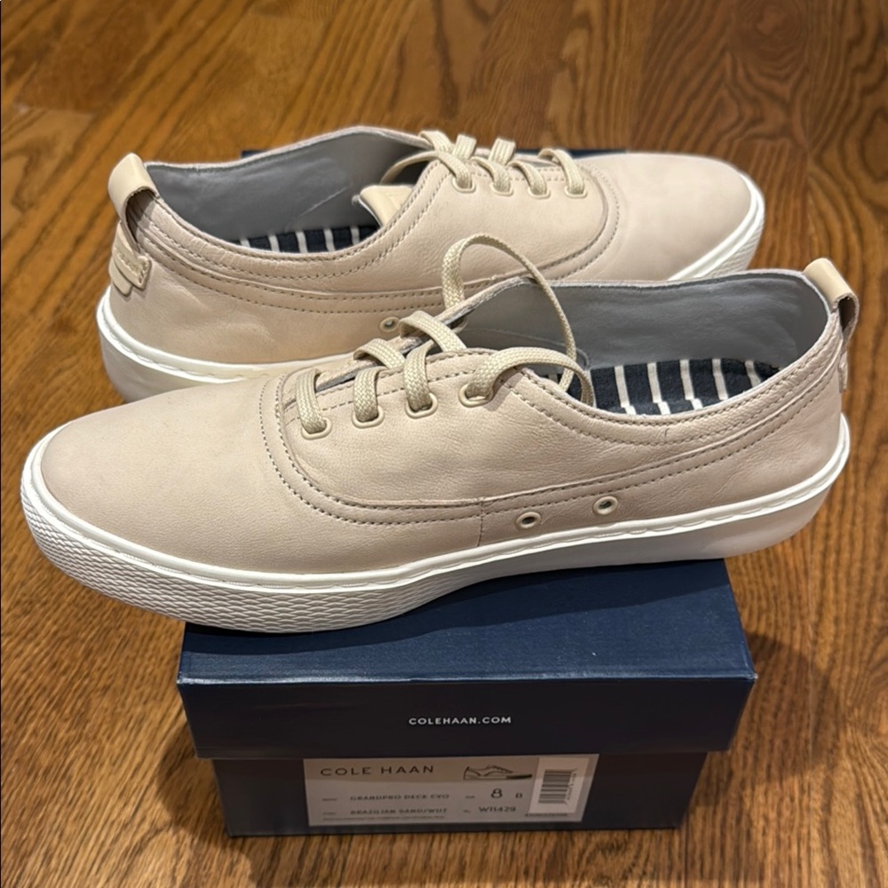 Cole Haan Tan Sneakers Classic Low-Top Design